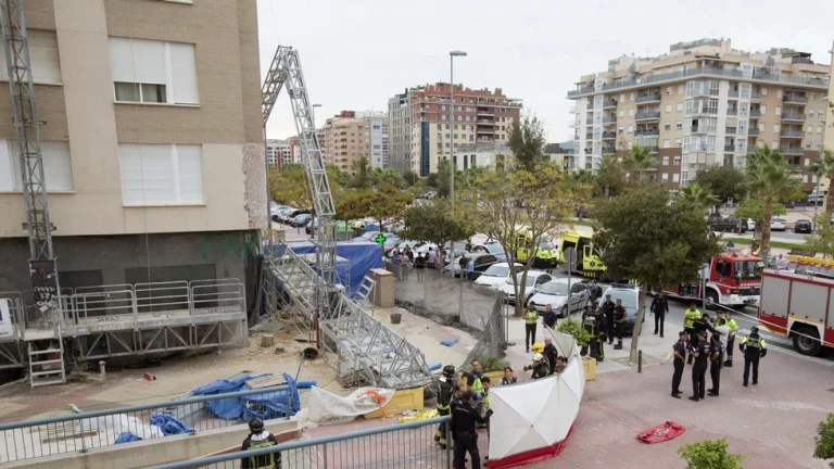 Un fallo en el anclaje del andamio, posible causa de la muerte de dos obreros.