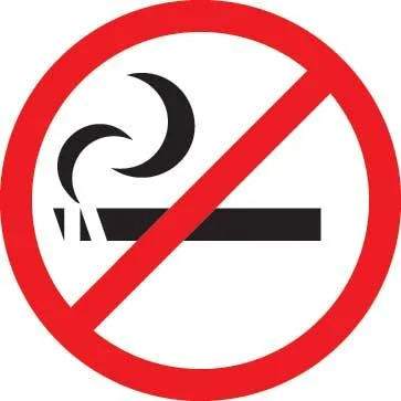 Un taller de Lanzarote, obligado a readmitir a un trabajador pillado fumando un porro.
