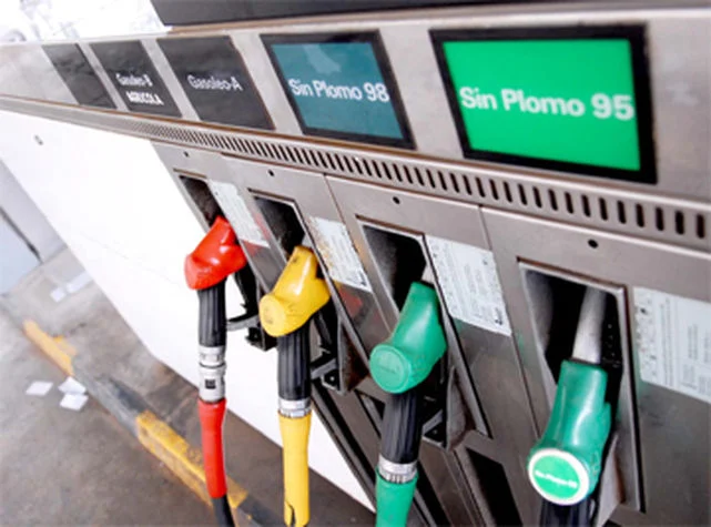 Una Sentencia reconoce el riesgo de dar el pecho en una gasolinera.
