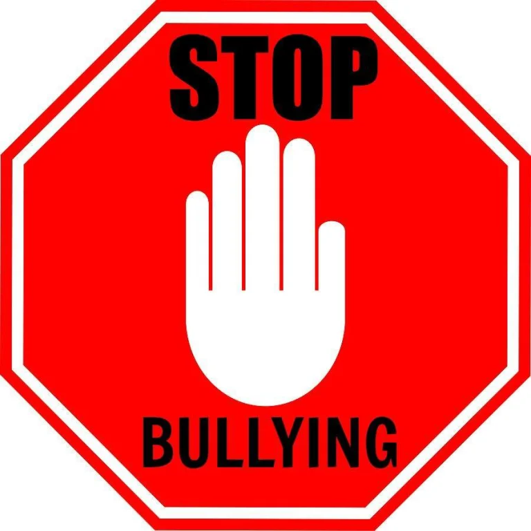 Experimento: Reacción de una planta al sufrir «bullying».