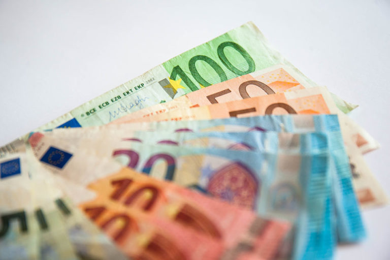 Dinero