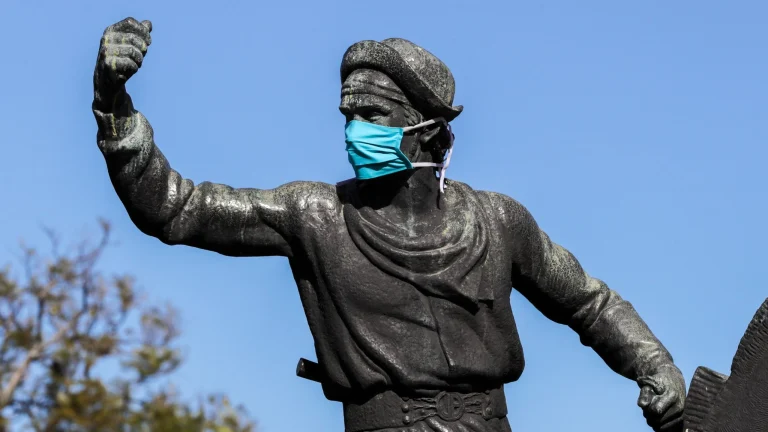 Covid en Uruguay: de la ejemplaridad a la tasa de contagios mas alta.