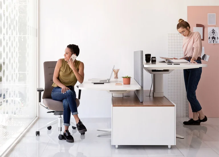 Trabajar de Pie en la Oficina ¿Bien o Mal?